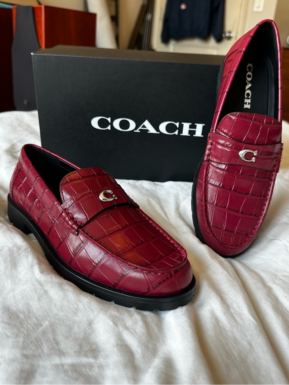 NIB Coach Jocelyn Burgundy Croc-Embossed Leather Loafers - Size 7
